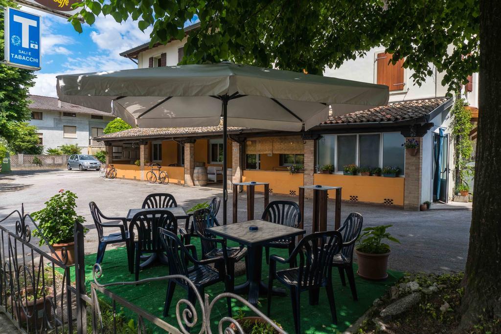 Ristorante Albergo Al Donatore Teor Luaran gambar